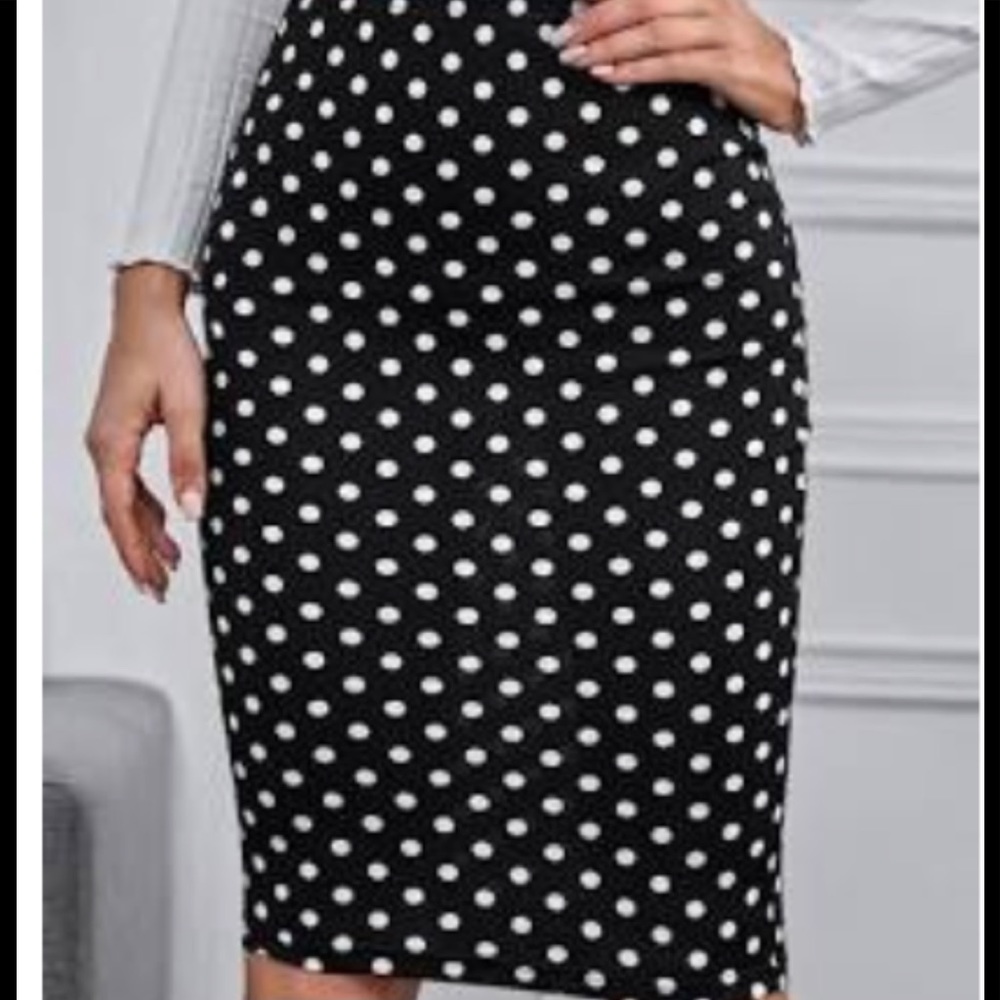 Nine West polka dot skirt